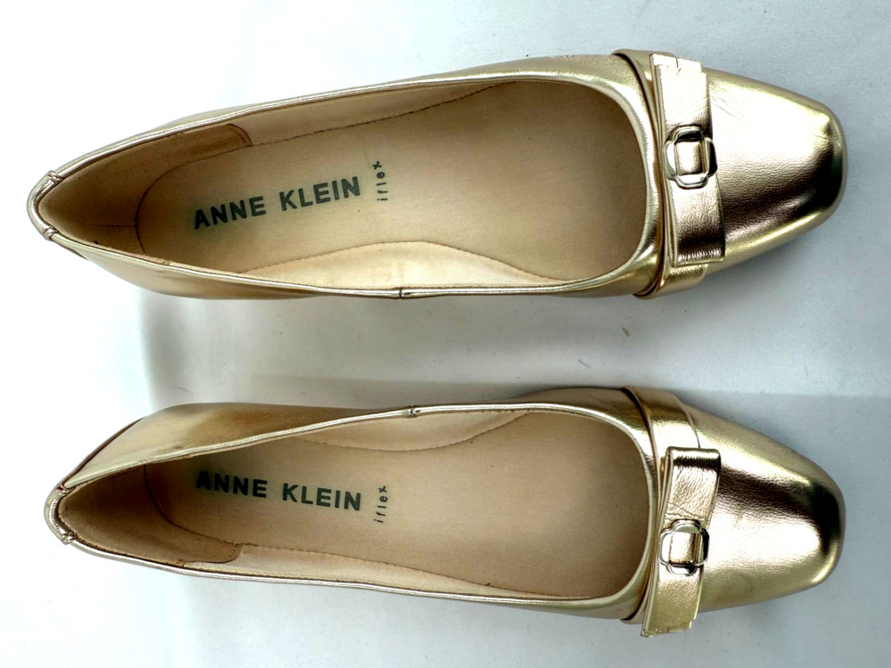 AKMadline ANNE KLEIN iFlex Women Sz 6.5 M Gold Slip-On Cap Toe Flats Comfort EUC